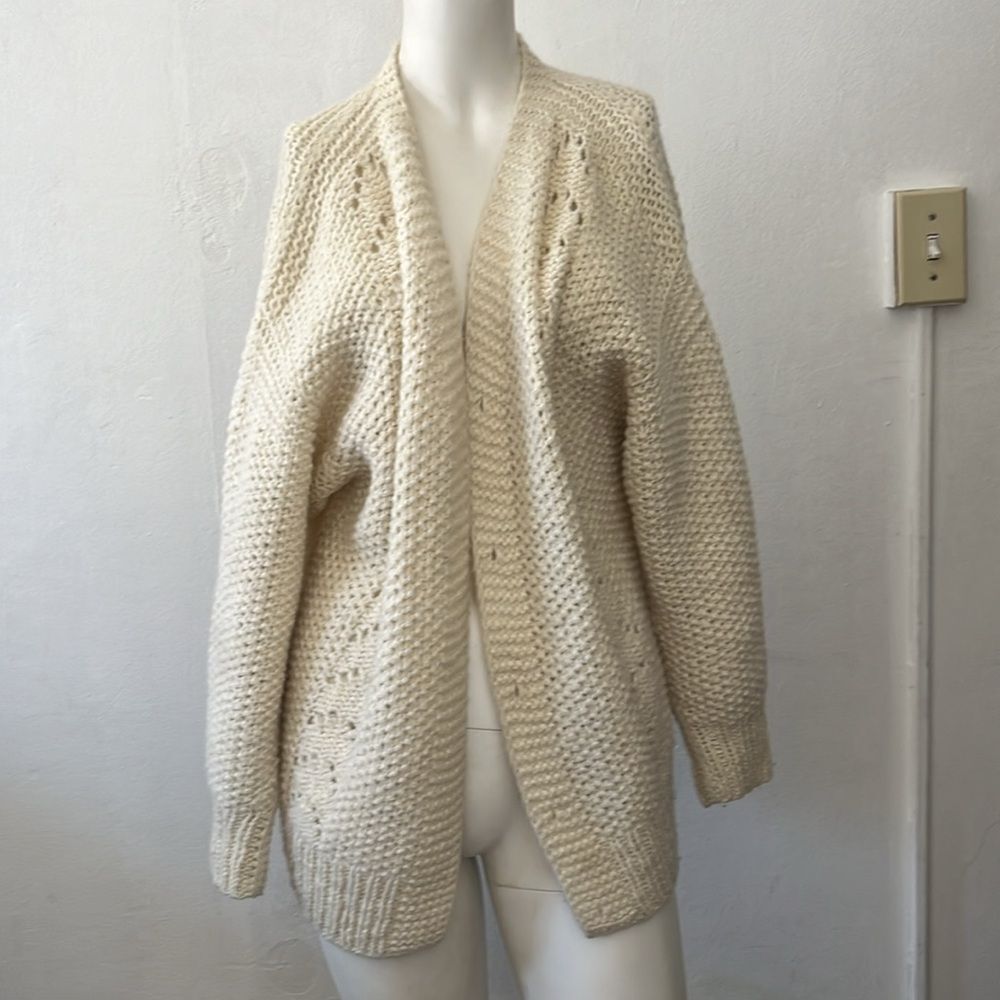 Womens Irish Wool Aran Sweater Sz L Cream Chunky Fisherman Winter Cozy Classic